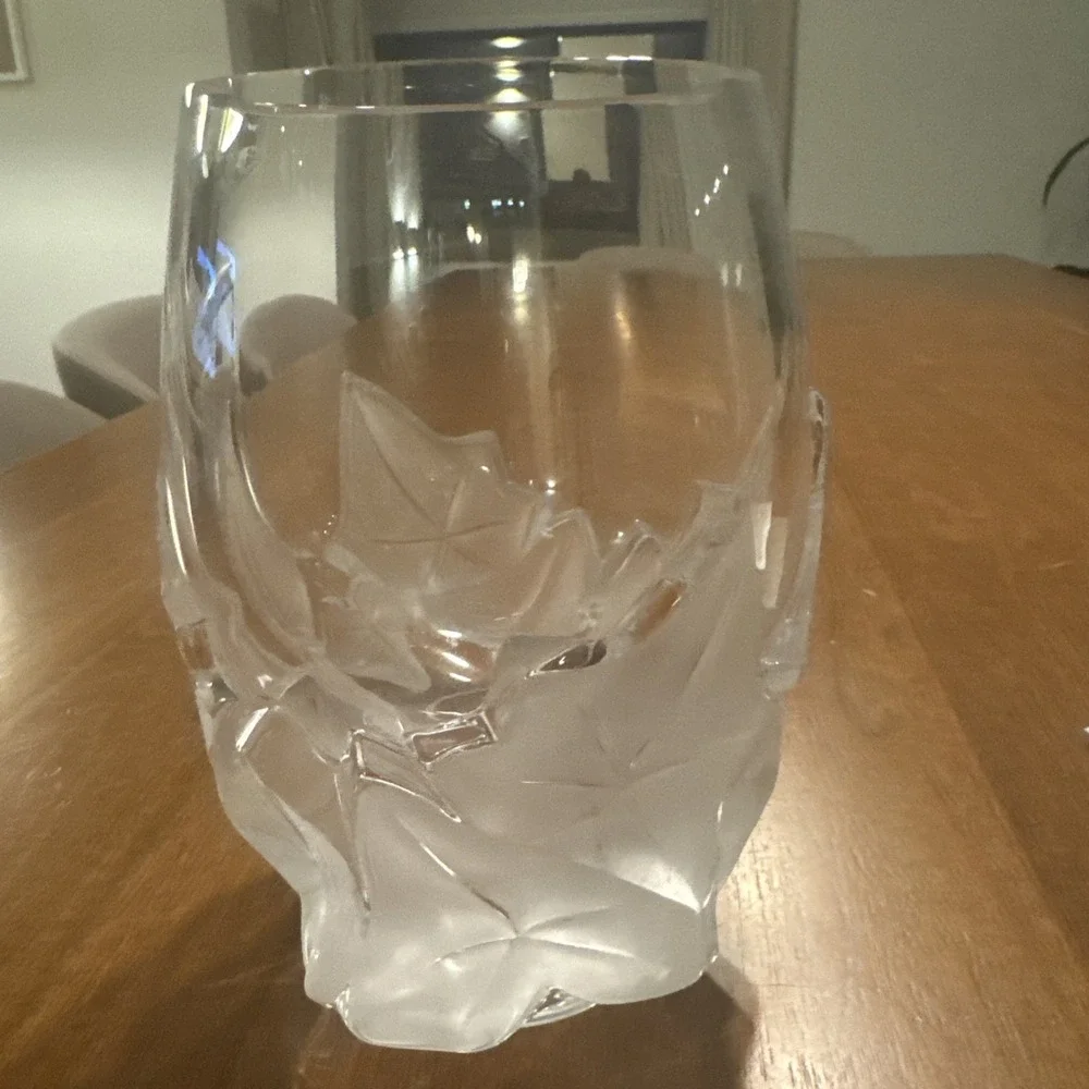Lalique Crysal Hedera Vase With Moulded Ivy Leaves Decoration @1976 EUC